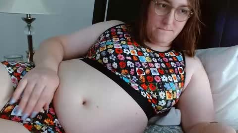 chubby enby sissy online show from 09/20/25, 10:00