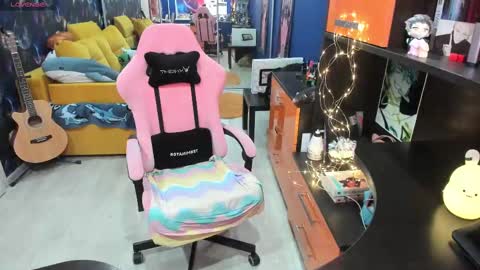 Sofie online show from 02/25/25, 02:58