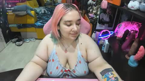 Sofie online show from 02/10/26, 02:59