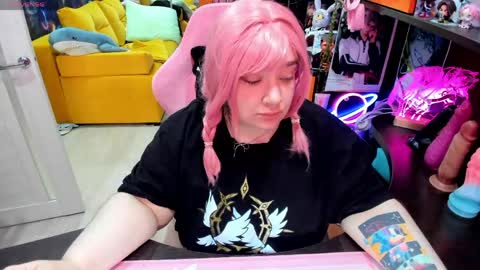 Sofie online show from 05/12/26, 02:19