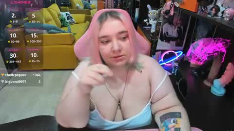 Snapshot of softie_sofy chatting on 07/07/26, 07:23 Sofie online show from 07/07/26, 07:23