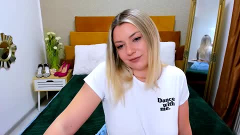 Softpleasurex online show from 03/12/25, 10:05