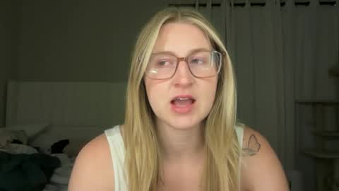 softslutxo online show from 06/25/26, 04:34