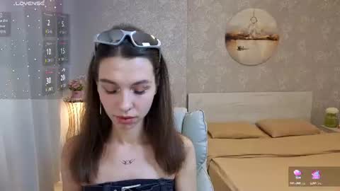 Kelly online show from 07/26/26, 10:11