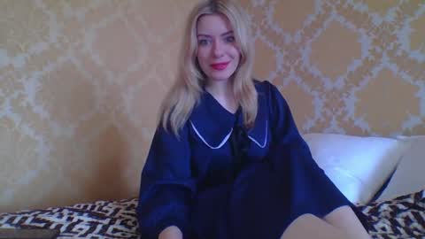 softy_aura online show from 04/17/26, 10:18