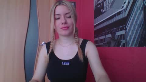 softy_aura online show from 04/21/26, 08:31