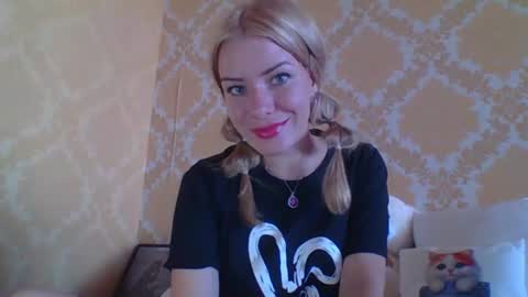 softy_aura online show from 07/27/26, 02:57