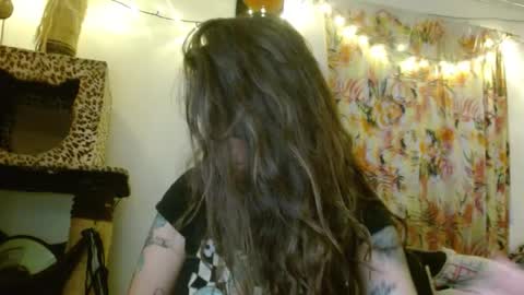 Sofia online show from 12/01/25, 10:42