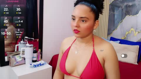 Sol Latiana online show from 05/26/26, 12:12