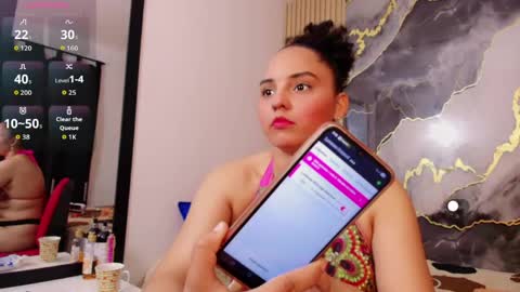 Sol Latiana online show from 05/27/26, 12:13