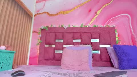 Sol online show from 04/15/26, 06:48