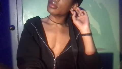 SolaceEve online show from 02/17/25, 12:32