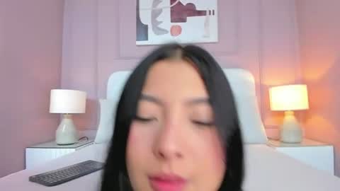 Snapshot of solandis_cutee chatting on 07/18/26, 11:03 Sol online show from 07/18/26, 11:03