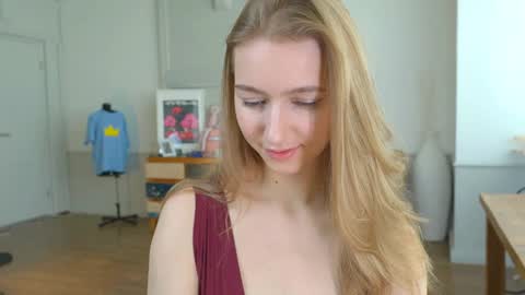 Bella online show from 01/31/25, 11:24