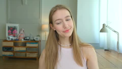 Bella online show from 02/08/25, 11:01