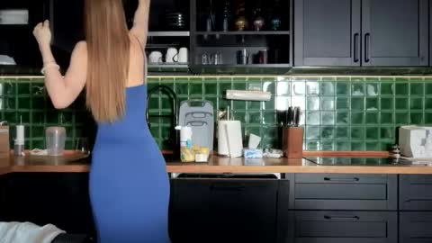 Bella online show from 03/18/26, 04:59