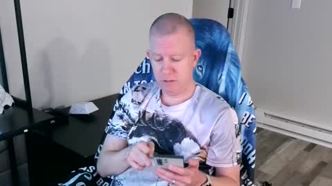 just ask  online show from 10/03/25, 07:11