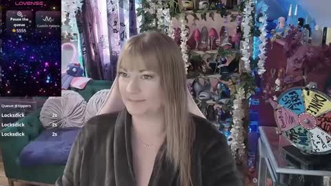 solesticia online show from 09/17/25, 03:57