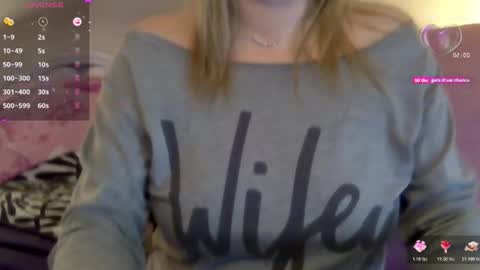 solesticia online show from 11/21/25, 06:17