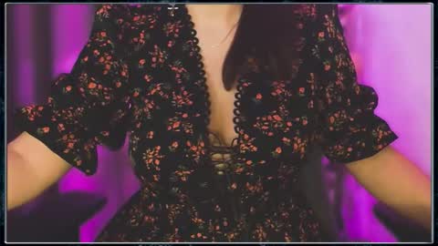 Snapshot of solisgaby chatting on 10/19/25, 01:45 Gaby Solis online show from 10/19/25, 01:45