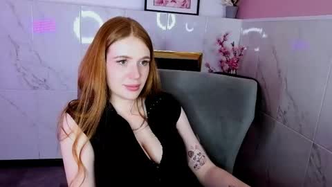 Snapshot of sollarkristy chatting on 05/14/26, 06:47 sollarkristy online show from 05/14/26, 06:47