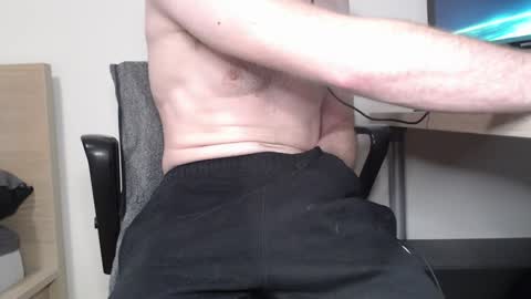 Snapshot of someone007980 chatting on 01/06/25, 09:00 Someone007980 online show from 01/06/25, 09:00