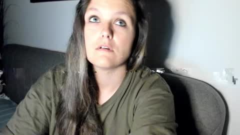 Snapshot of someonesday chatting on 11/22/25, 06:45 SomeonesDay online show from 11/22/25, 06:45