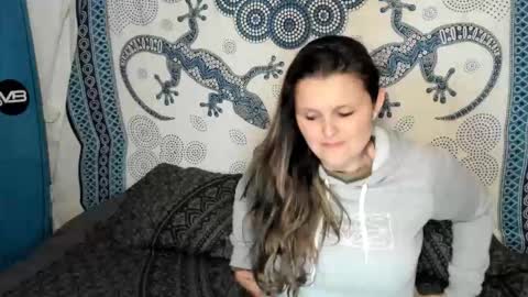 Snapshot of someonesday chatting on 02/04/26, 01:06 SomeonesDay online show from 02/04/26, 01:06