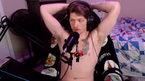 Snapshot of somethinqfunny chatting on 02/14/25, 02:28 Lover Boi online show from 02/14/25, 02:28