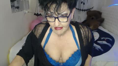 sondrariddle online show from 11/05/25, 08:42