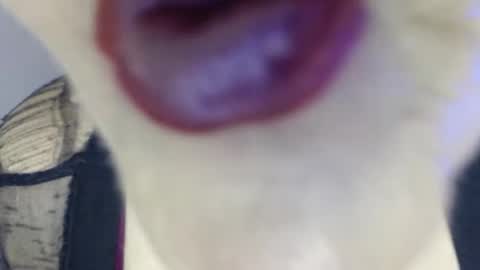 sondrariddle online show from 11/06/25, 09:05