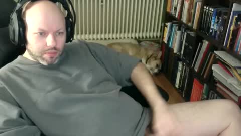 Tom online show from 11/03/25, 04:08