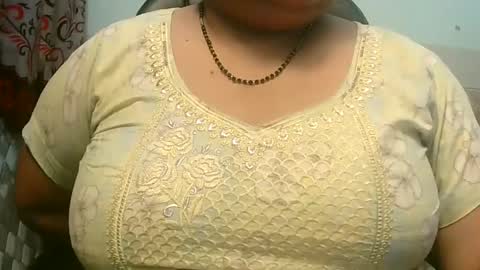 soni88888 online show from 02/05/25, 02:37