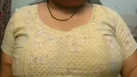 soni88888 online show from 02/06/25, 02:15