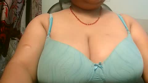 soni88888 online show from 02/14/25, 03:36