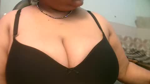 soni88888 online show from 02/28/25, 10:20