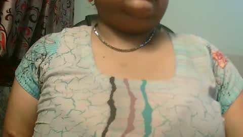 soni88888 online show from 03/01/25, 12:39