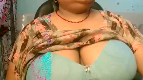 soni88888 online show from 04/20/26, 12:41