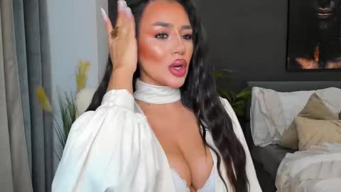 Sonia  Rey online show from 02/18/26, 05:20