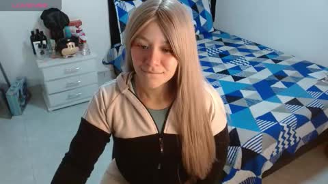 Snapshot of soniahardass chatting on 10/01/25, 12:55 soniahardass online show from 10/01/25, 12:55