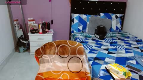 sonialatin69 online show from 02/04/25, 06:06