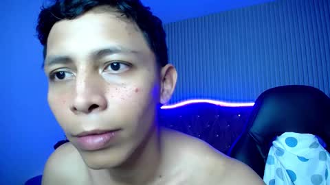 sonic_jess07 online show from 02/02/26, 01:26