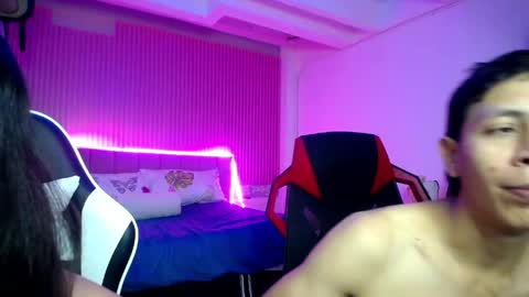 sonic_jess07 online show from 04/21/26, 09:04