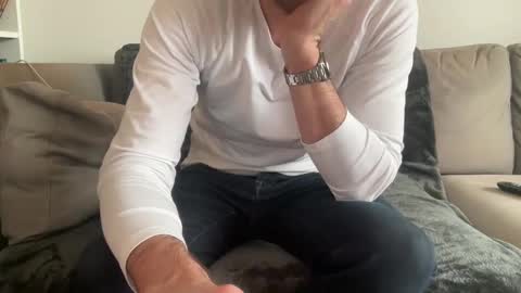 Snapshot of sonnymadraga chatting on 03/29/26, 02:28 Sonny Madraga online show from 03/29/26, 02:28