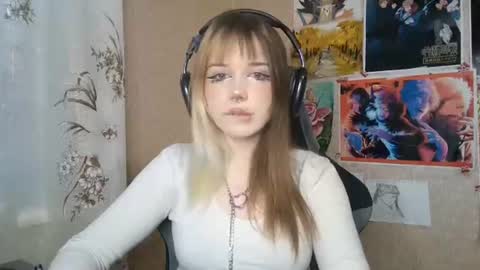 Mila online show from 06/12/26, 03:11