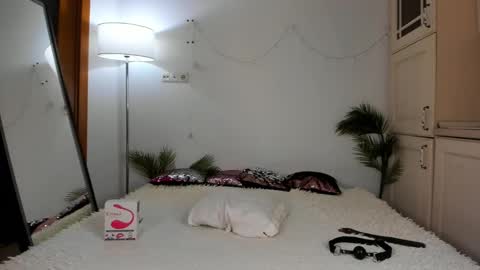 SONIA online show from 03/12/25, 03:18