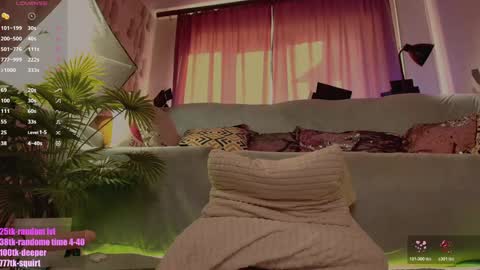 Sonya    online show from 10/26/25, 09:59