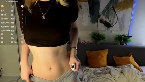 Sonya vibe online show from 03/05/26, 02:46