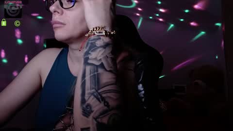 Snapshot of sonyadevon chatting on 12/28/24, 10:58 Sonia online show from 12/28/24, 10:58