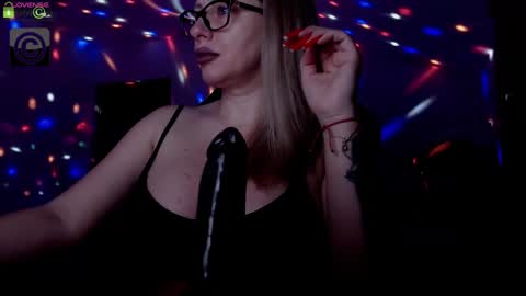 Snapshot of sonyadevon chatting on 02/01/25, 04:14 Sonia online show from 02/01/25, 04:14